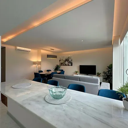 Luxury In The Center Апартаменты