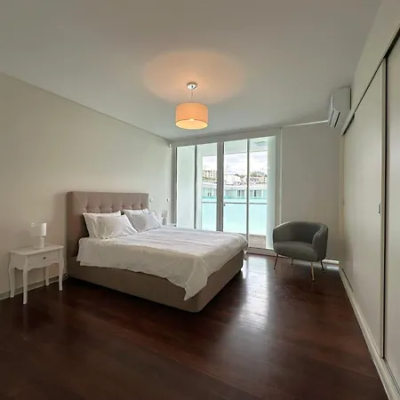 Luxury In The Center Фуншал